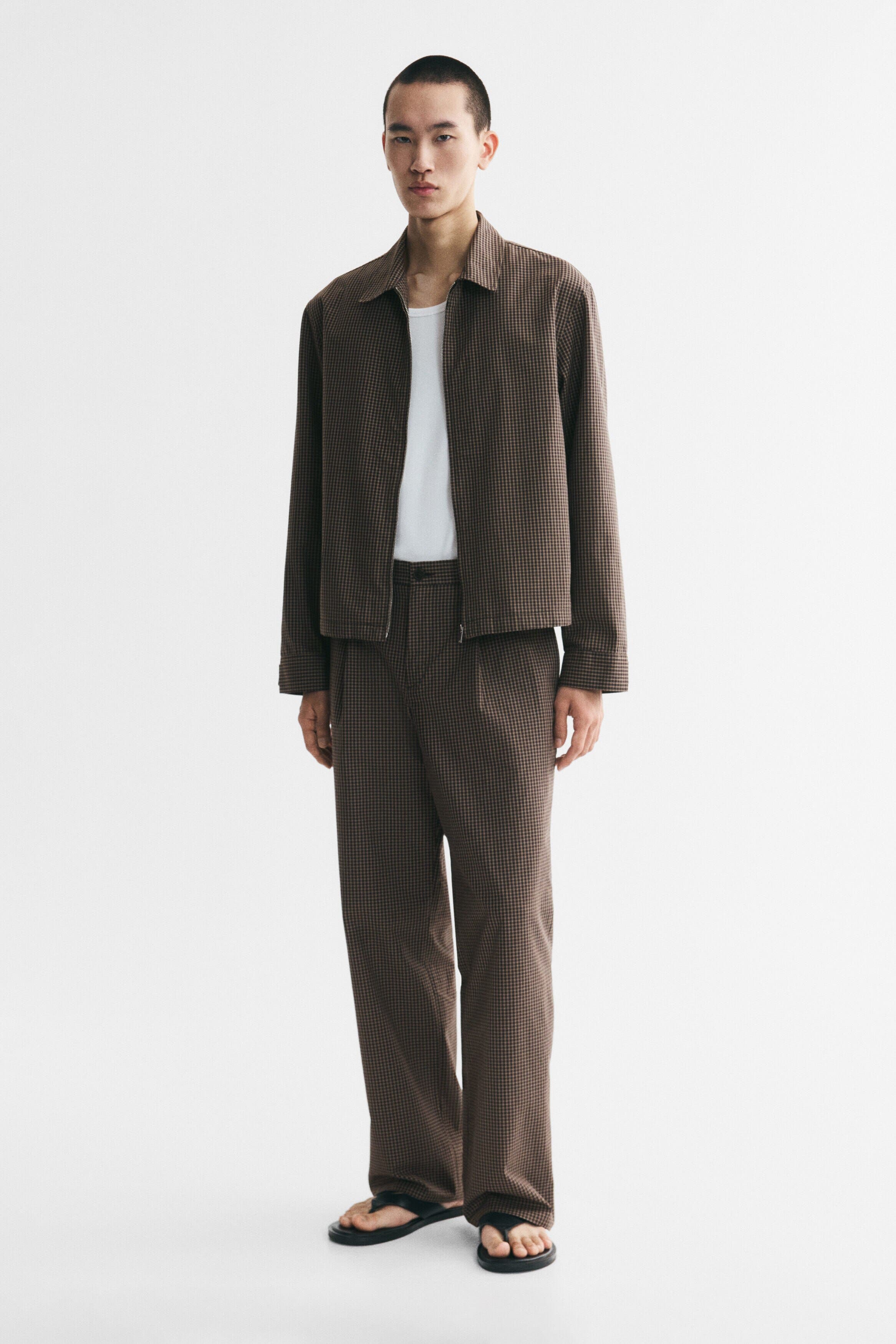 selected Dark brown/checked
