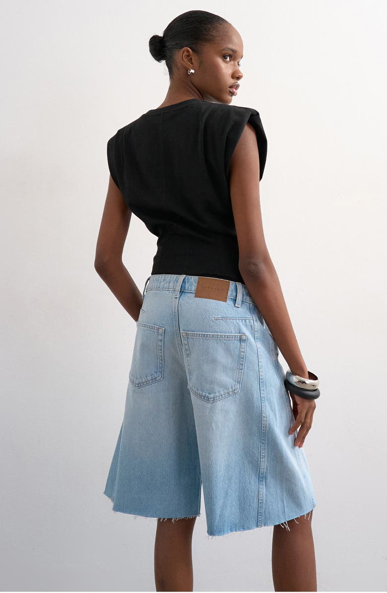 Topshop Raw Hem Knee Length Denim Barrel Shorts, Alternate, color,