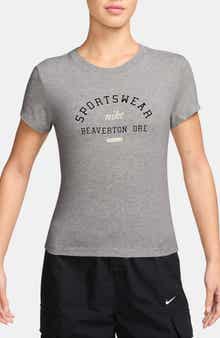 Nike Sportswear Phoenix Slim Fit T-Shirt