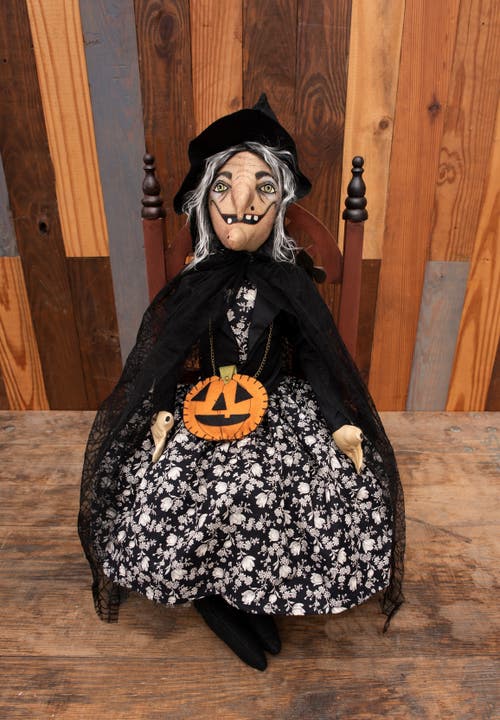 Gallerie Ii Hazel Gathered Traditions Joe Spencer Halloween Figure In Black
