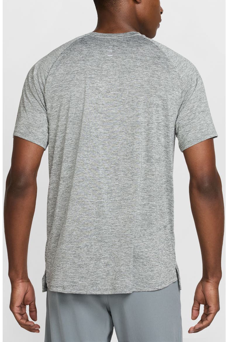 Stride Dri-FIT ADV Running T-Shirt, Alternate, color, 084 SMKGRY/REFSIL