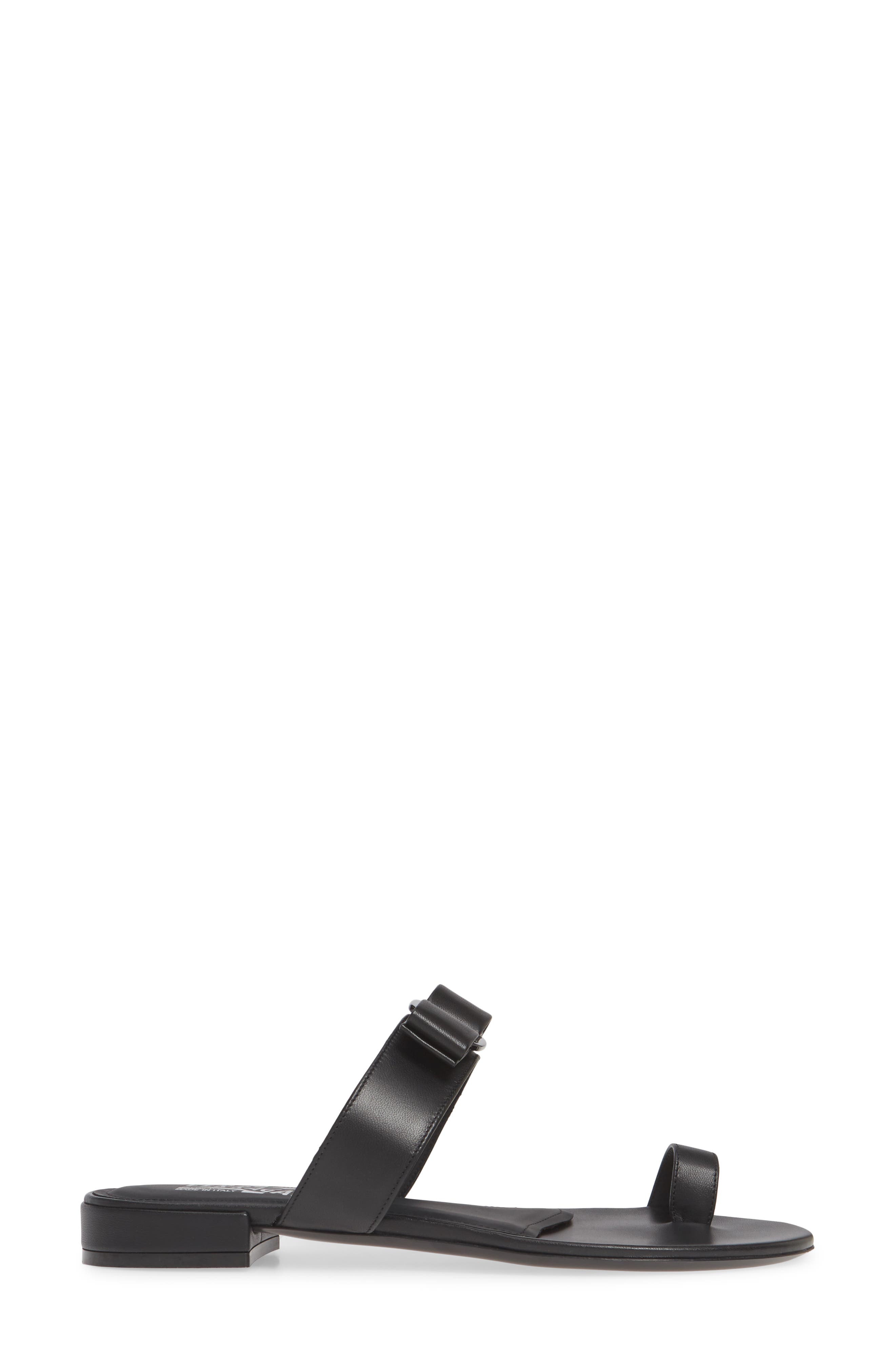 FERRAGAMO Salvatore Ferragamo Louisa Bow Toe Loop Sandal, Alternate, color, 