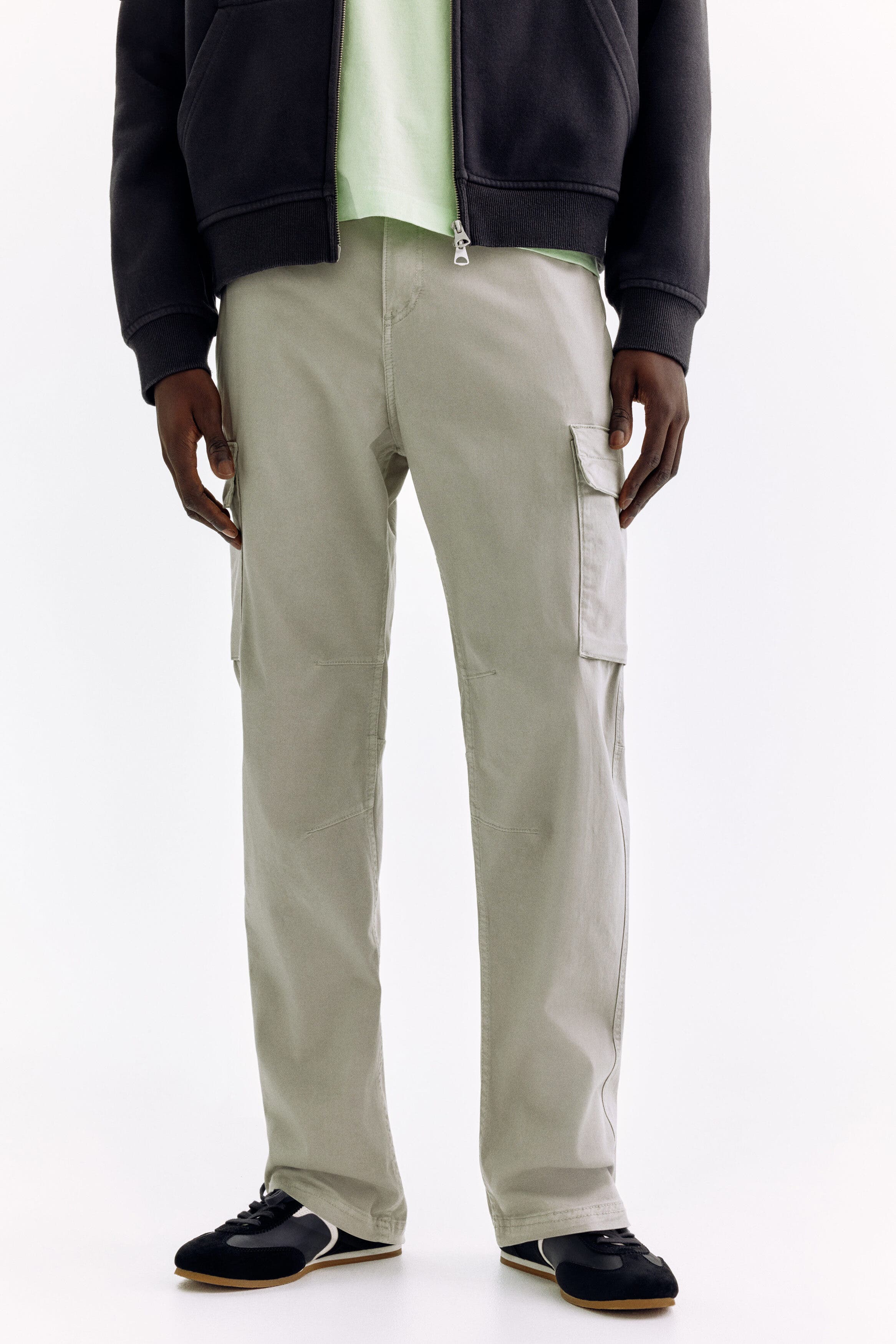 Regular-fit cargo pants - image 2