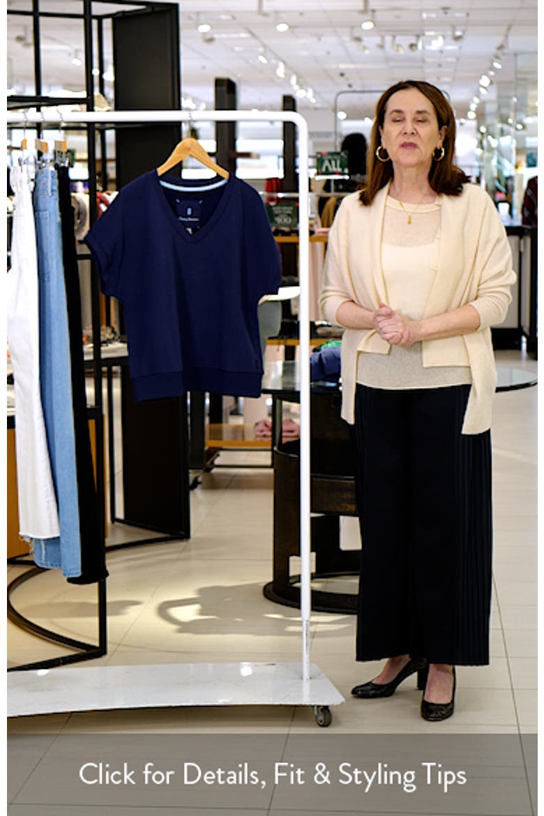 Marina Del Mar Short Sleeve Sweatshirt video
