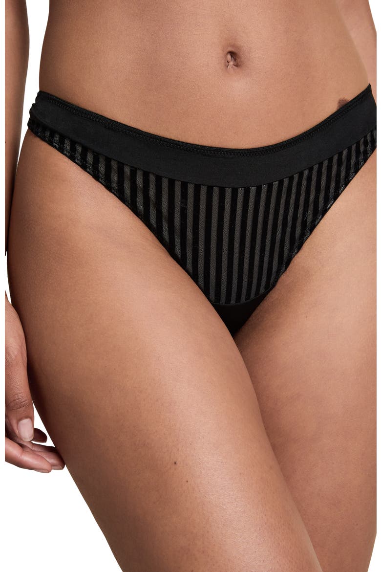 Pia thong, Alternate, color, Black
