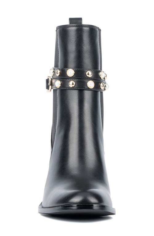 Torgeis Ivy Studded Chelsea Boot In Black