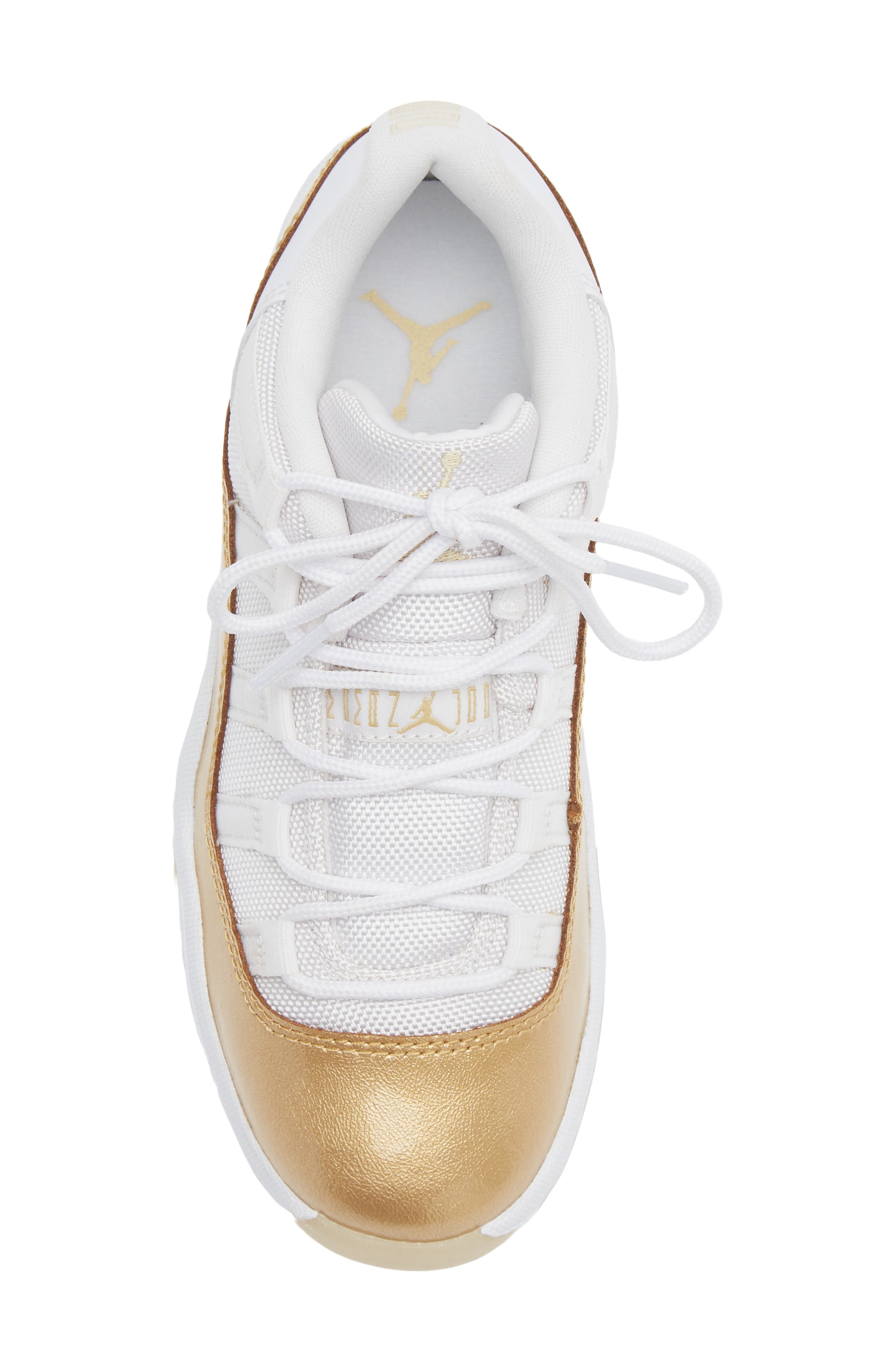 Jordan Kids' Jordan 11 Retro Low Basketball Sneaker, Alternate, color, White/ Gold
