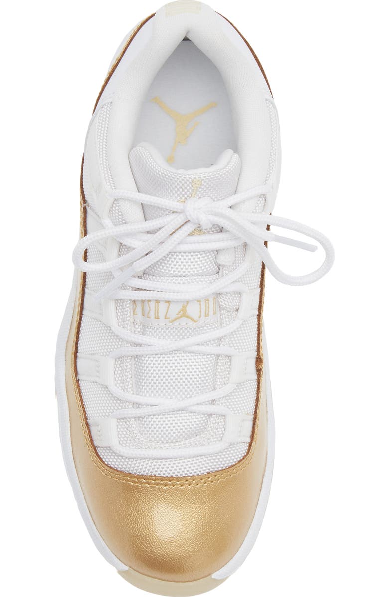 Jordan Kids' Jordan 11 Retro Low Basketball Sneaker, Alternate, color, White/ Gold