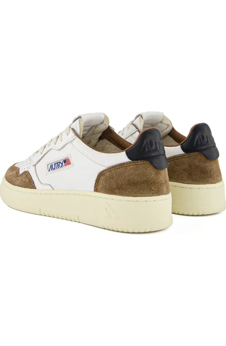 AUTRY Medalist Low Sneaker, Alternate, color, Goat/Suede Cigar/Blk