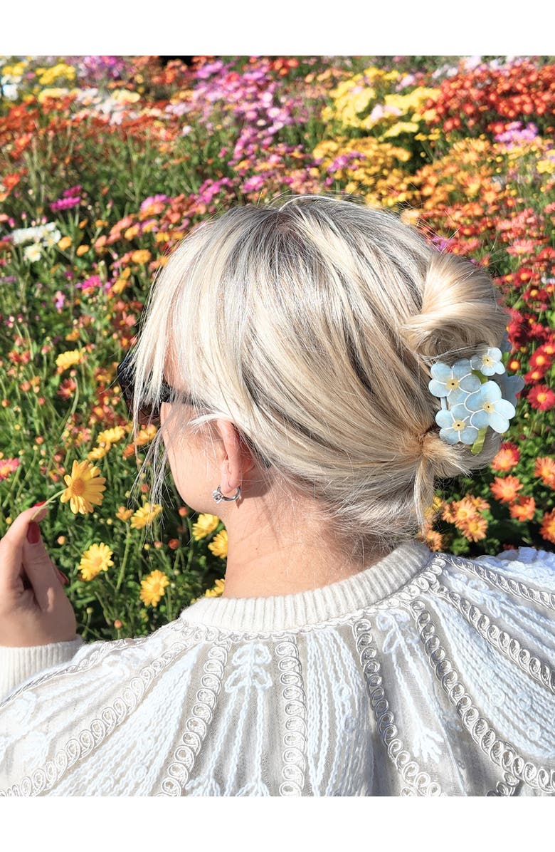 Solar Eclipse Forget Me Not Claw Hair Clip, Alternate, color, Baby Blue