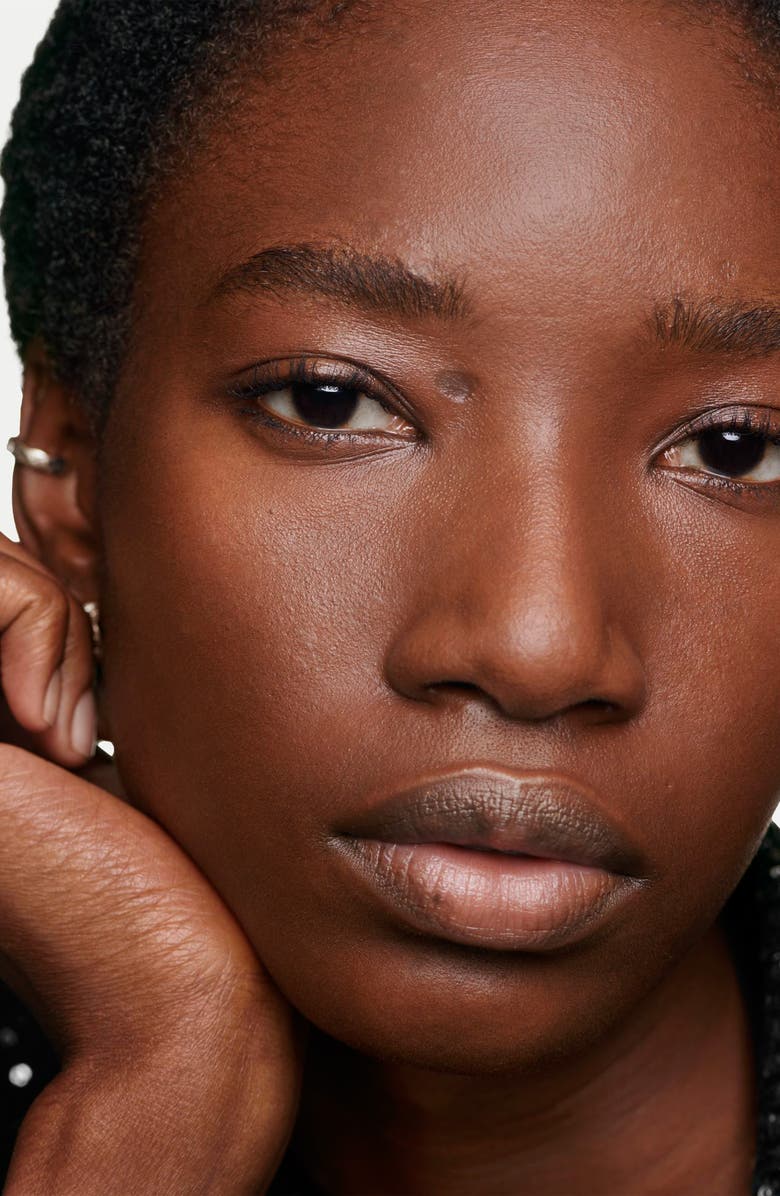 CHANEL SUBLIMAGE L'ESSENCE DE TEINT Ultimate Radiance-Generating Serum Foundation, Alternate, color, Br152