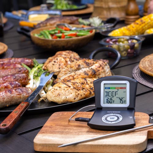 Maverick Compact Digital Roasting Thermometer In Black