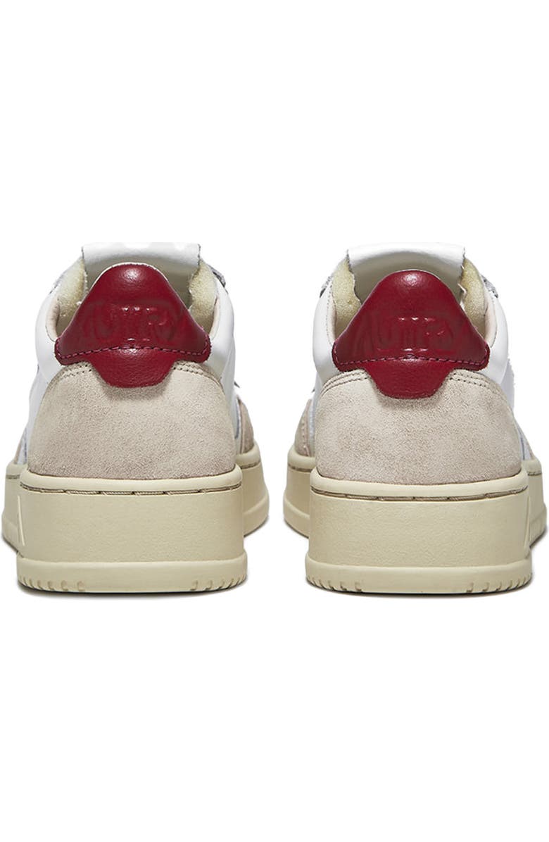 AUTRY Medalist Low Top Sneaker, Alternate, color, Leather/ Suede White