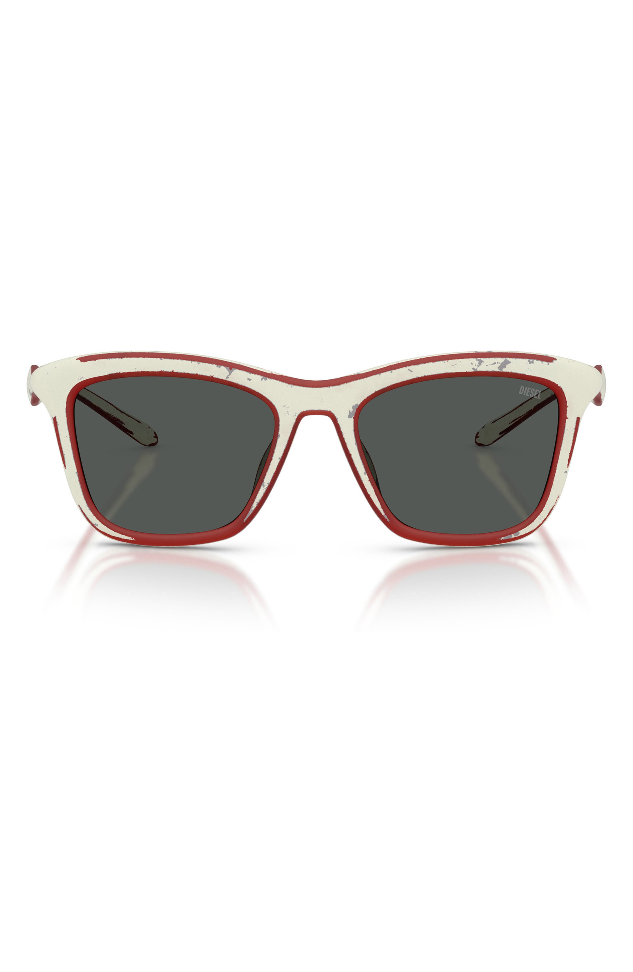 WHITE BARRELLING RED / GREY