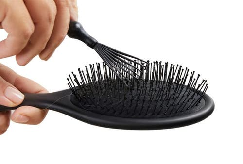 Nume Brush Cleaner In Black