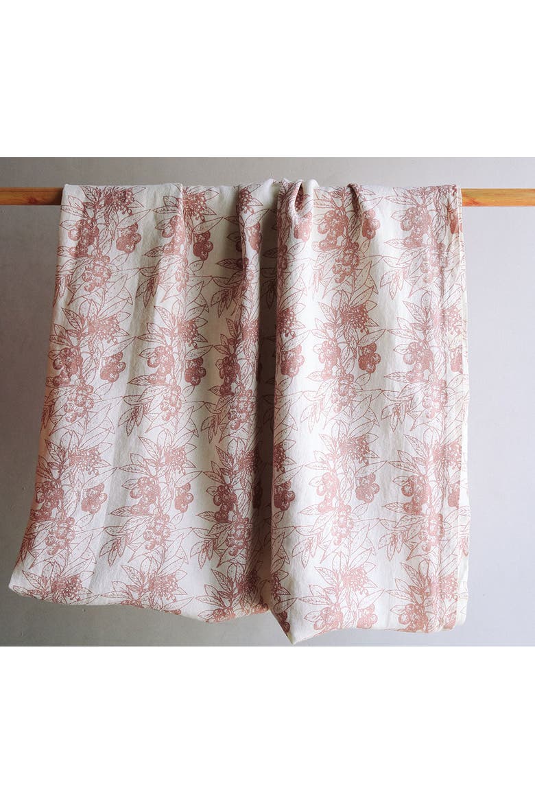 Red Berries Ivory Tablecloth, Alternate, color, Ivory