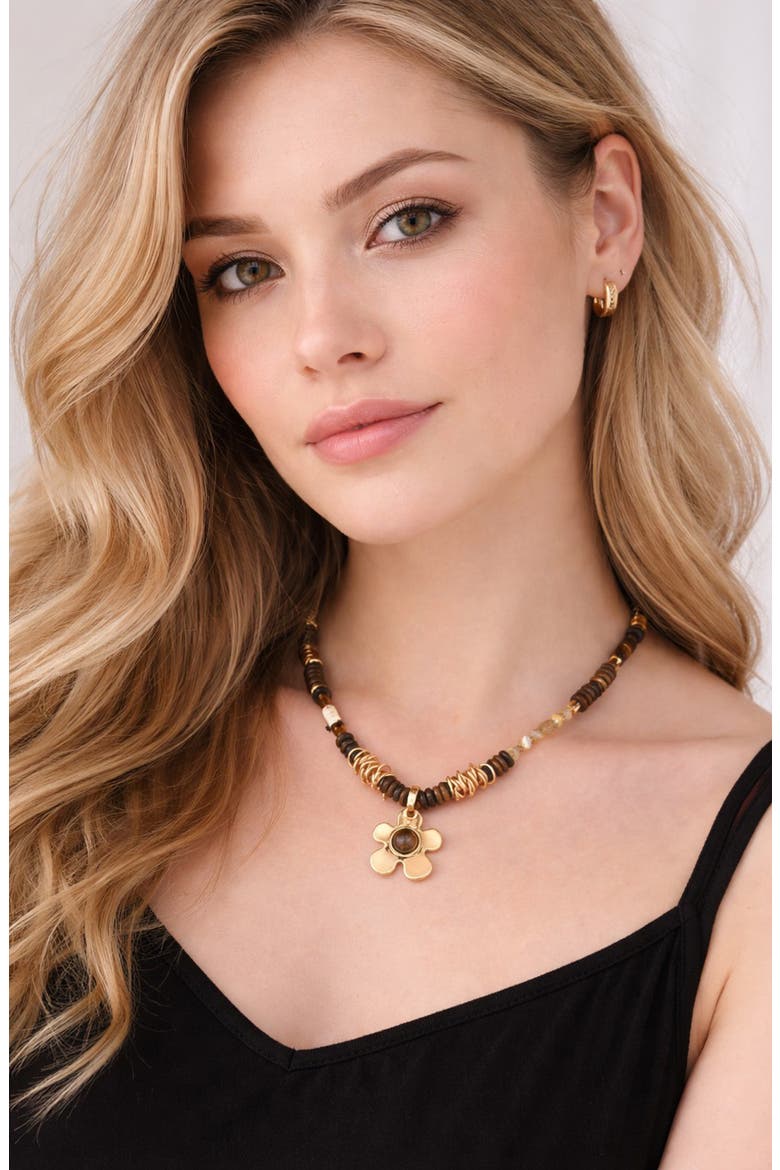 Olivia Flower Pendant Necklace, Alternate, color, GOLD