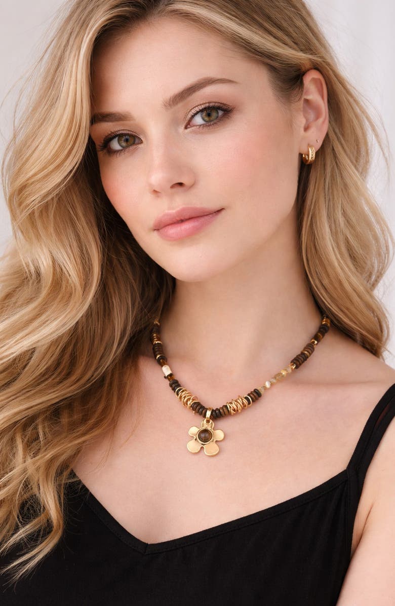 EYE CANDY LOS ANGELES Olivia Flower Pendant Necklace, Alternate, color, Gold