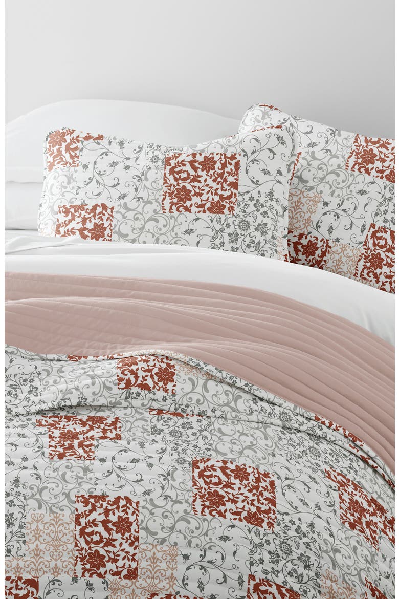 3-Piece Scroll Print Quilt Set - Queen, Alternate, color, BLUSH