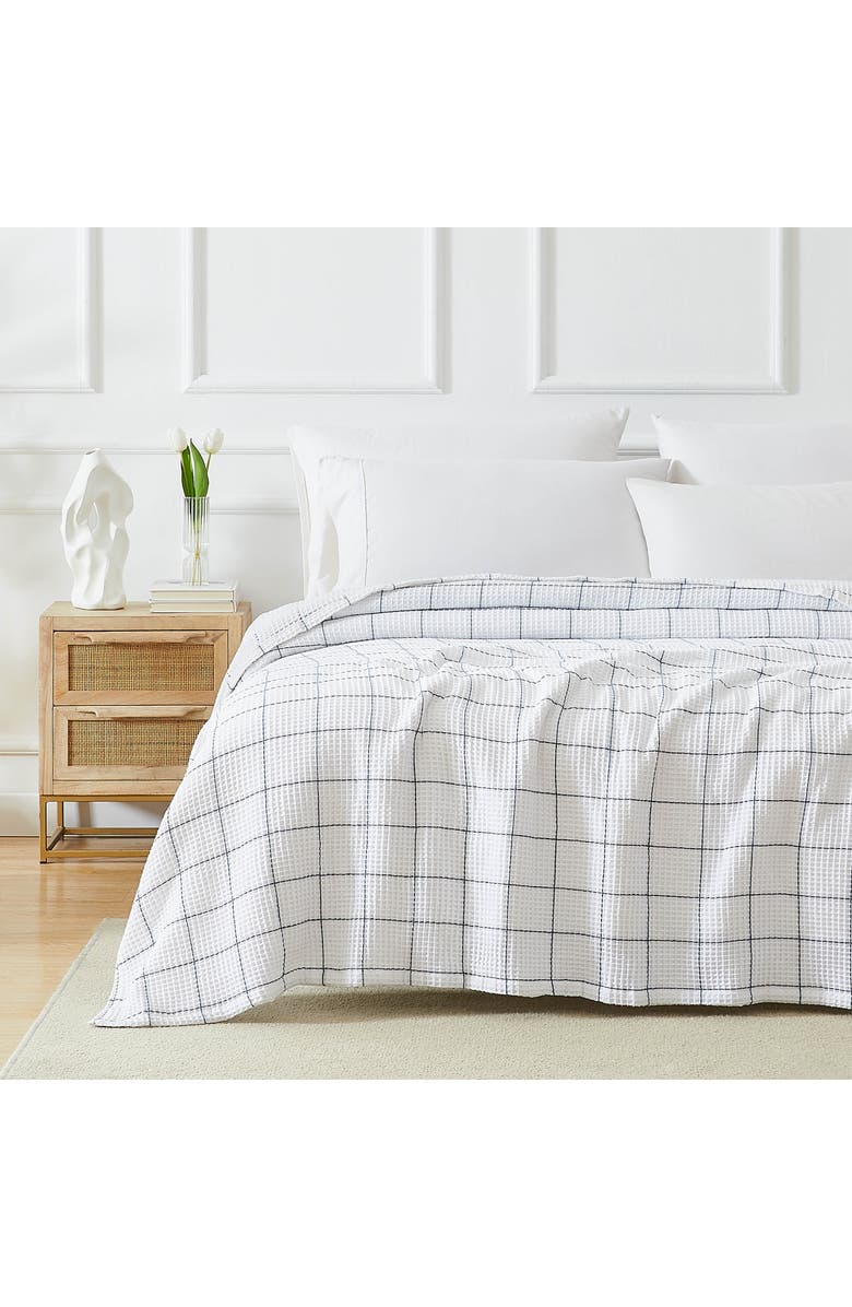 SOUTHSHORE FINE LINENS 2-Piece Check Cotton Waffle Throw Blankets, Alternate, color, White