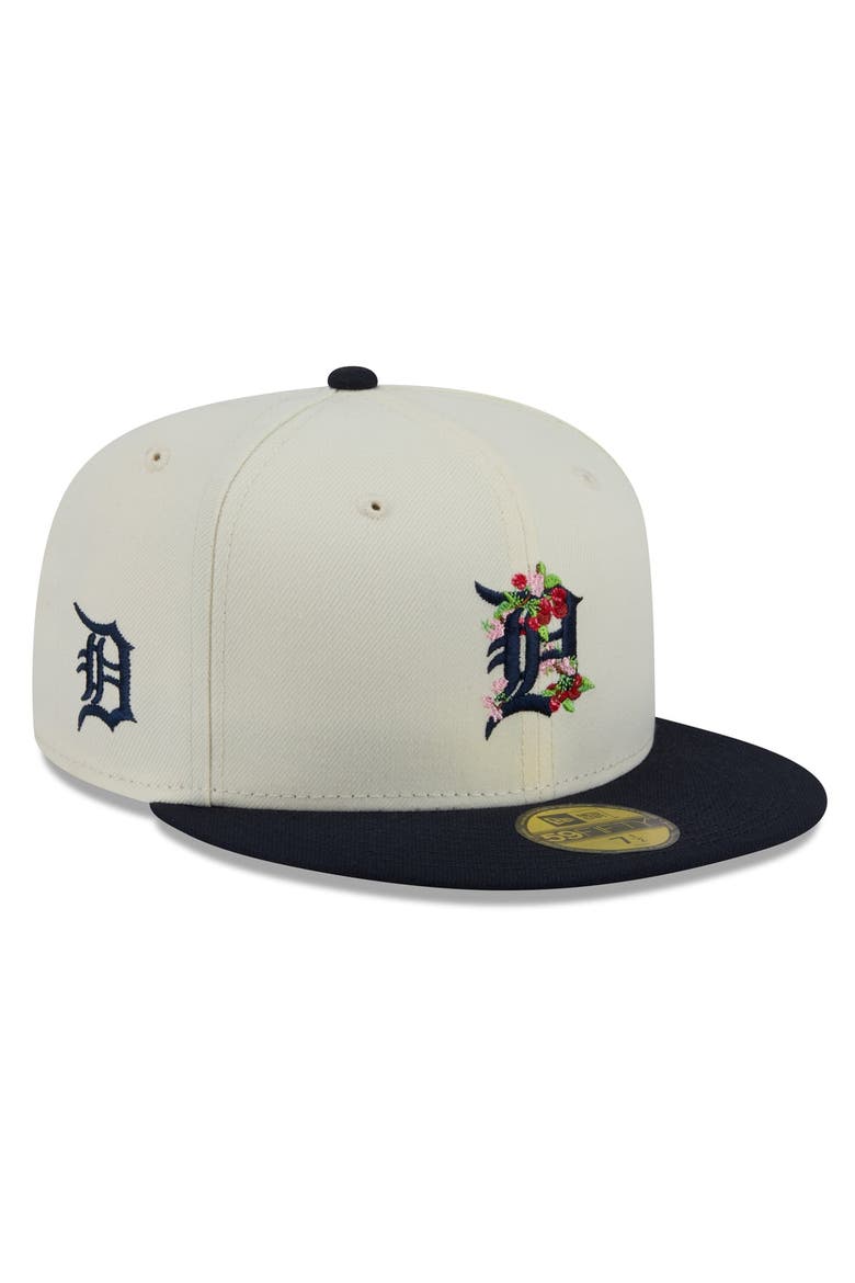 Men's New Era White/Navy Detroit Tigers Blossom 59FIFTY Fitted Hat, Main, color, White