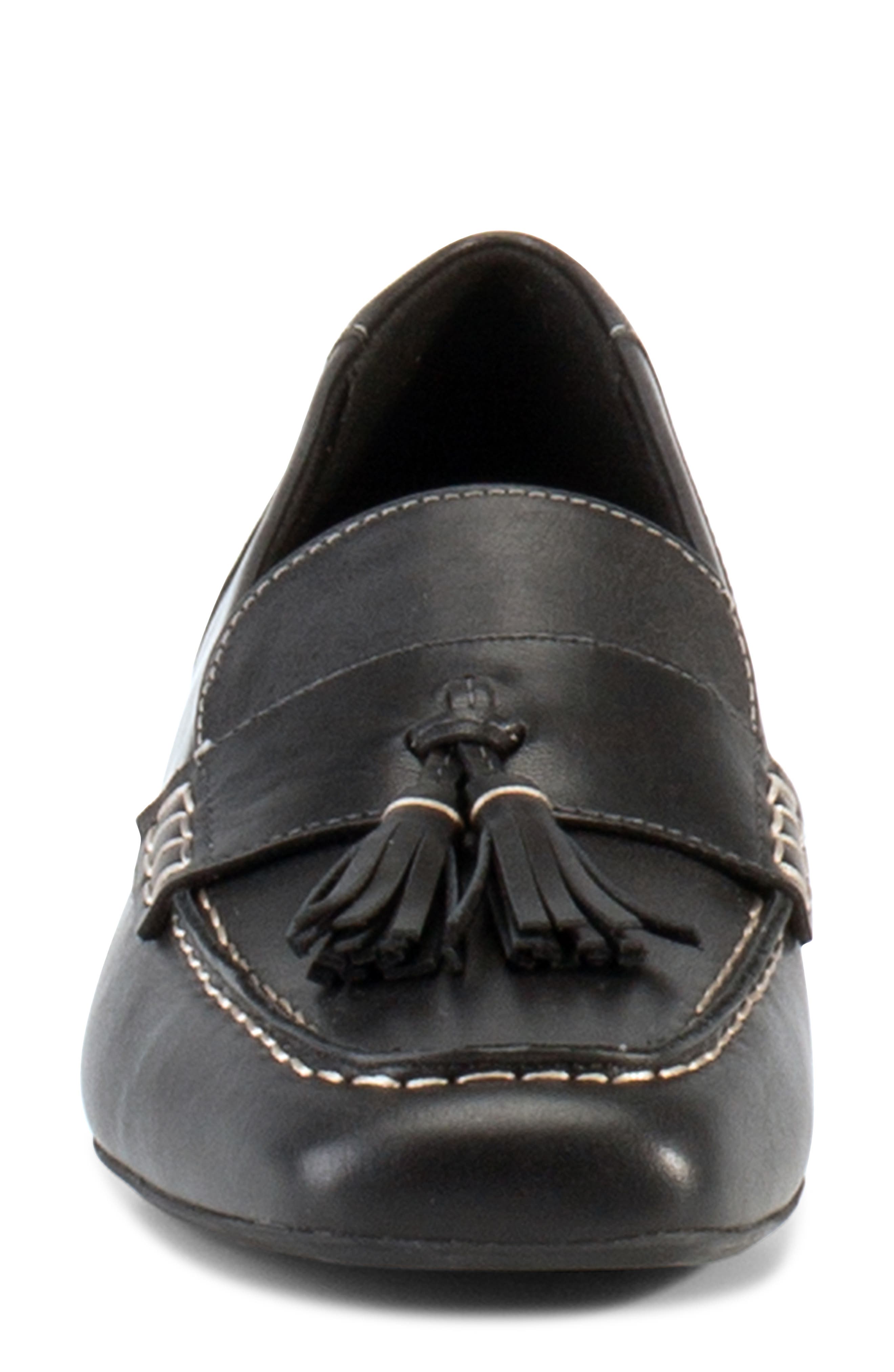 Vagabond Shoemakers Debbi Tassel Loafer, Alternate, color, Black/ White