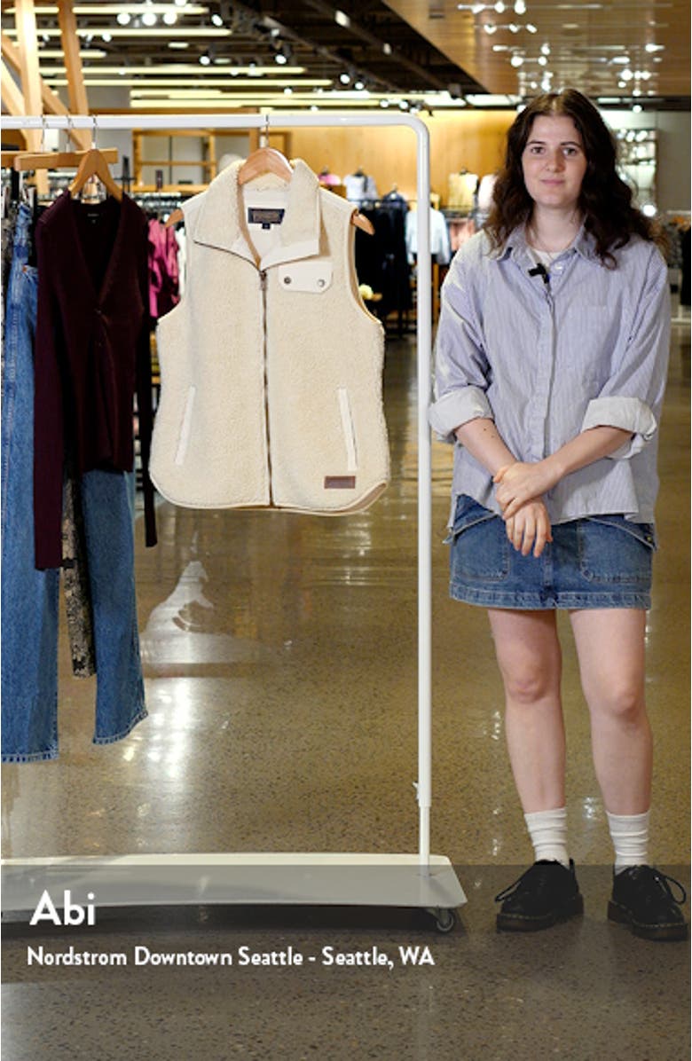 Laurel Fleece Vest, sales video thumbnail