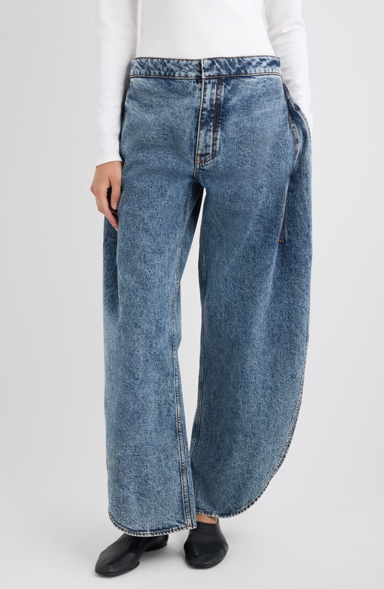 Alaïa Petal Leg Jeans, Main, color, Bleu Neige
