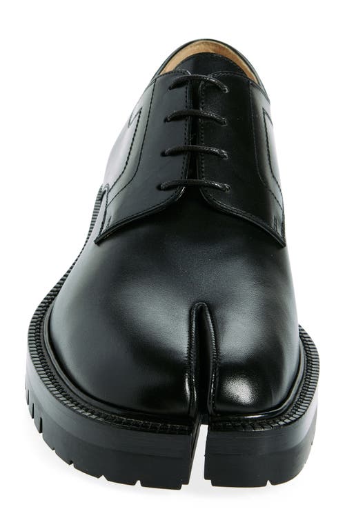 Maison Margiela Tabi Laced Shoes In Black