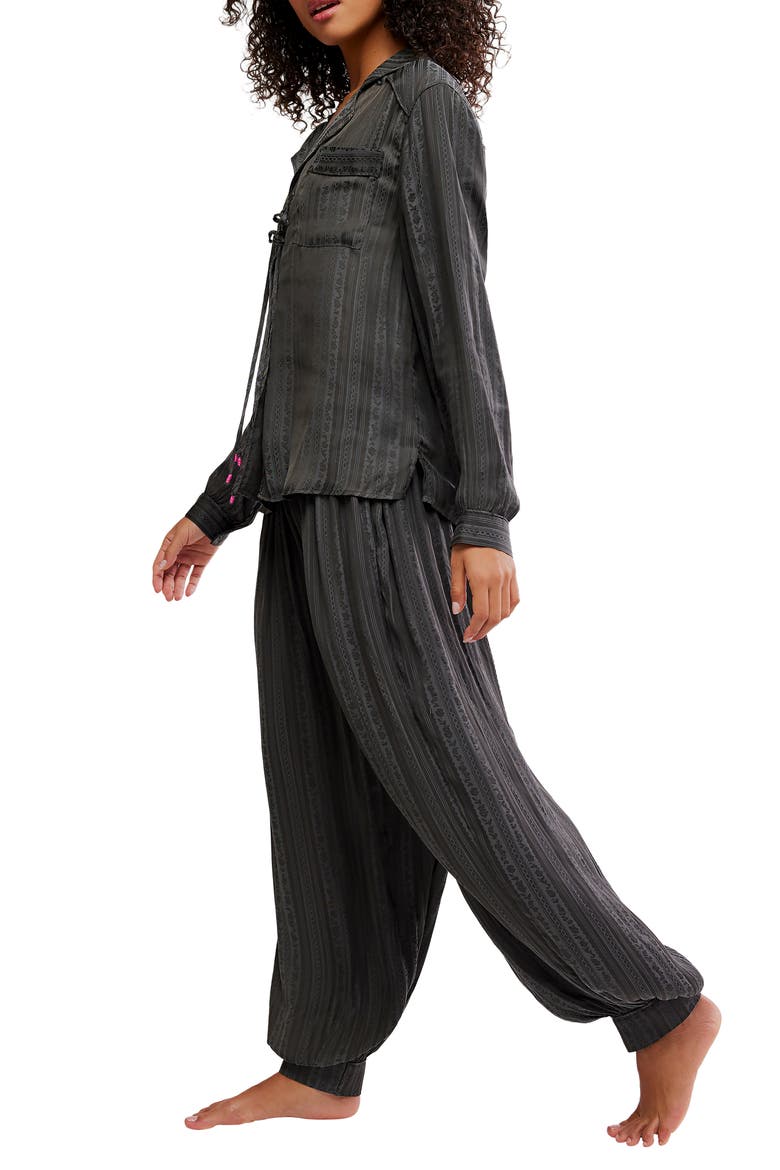 Let's Sleep in Pajamas, Alternate, color, WASHED BLACK