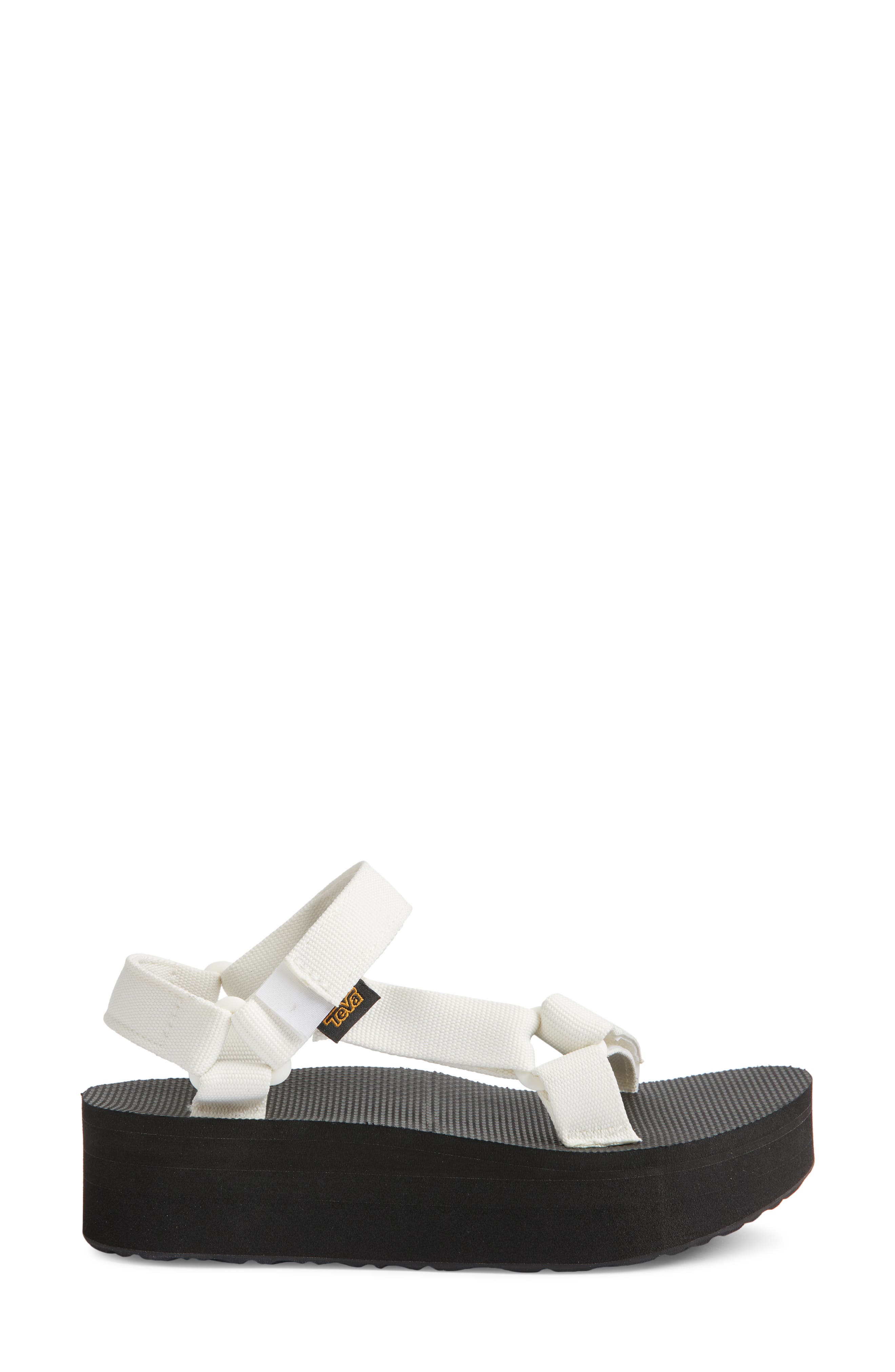 Universal Platform Sandal, Alternate, color, BLACK/ WHITE