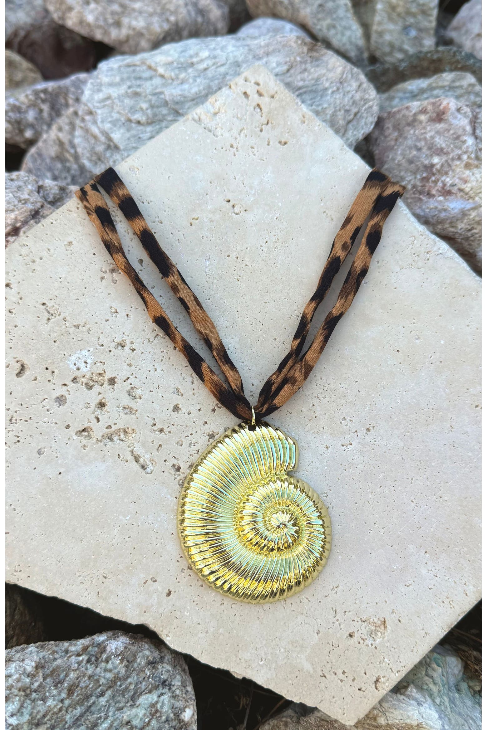 Shell Pendant Leopard Print Necklace (Women) | Nordstromrack