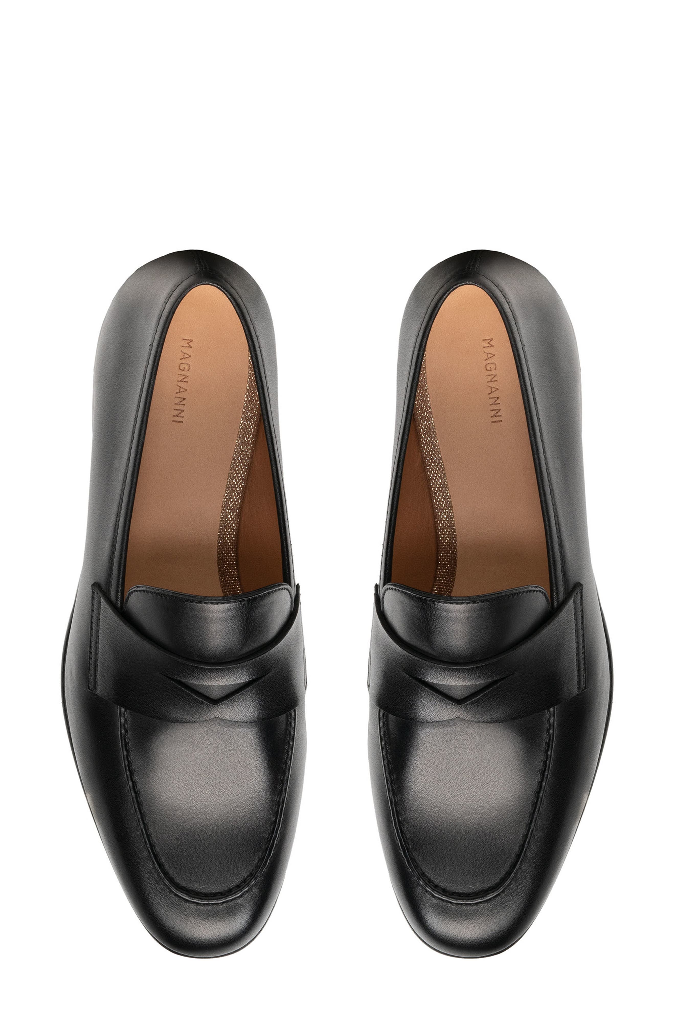 Magnanni Valeria Loafer, Alternate, color, Black