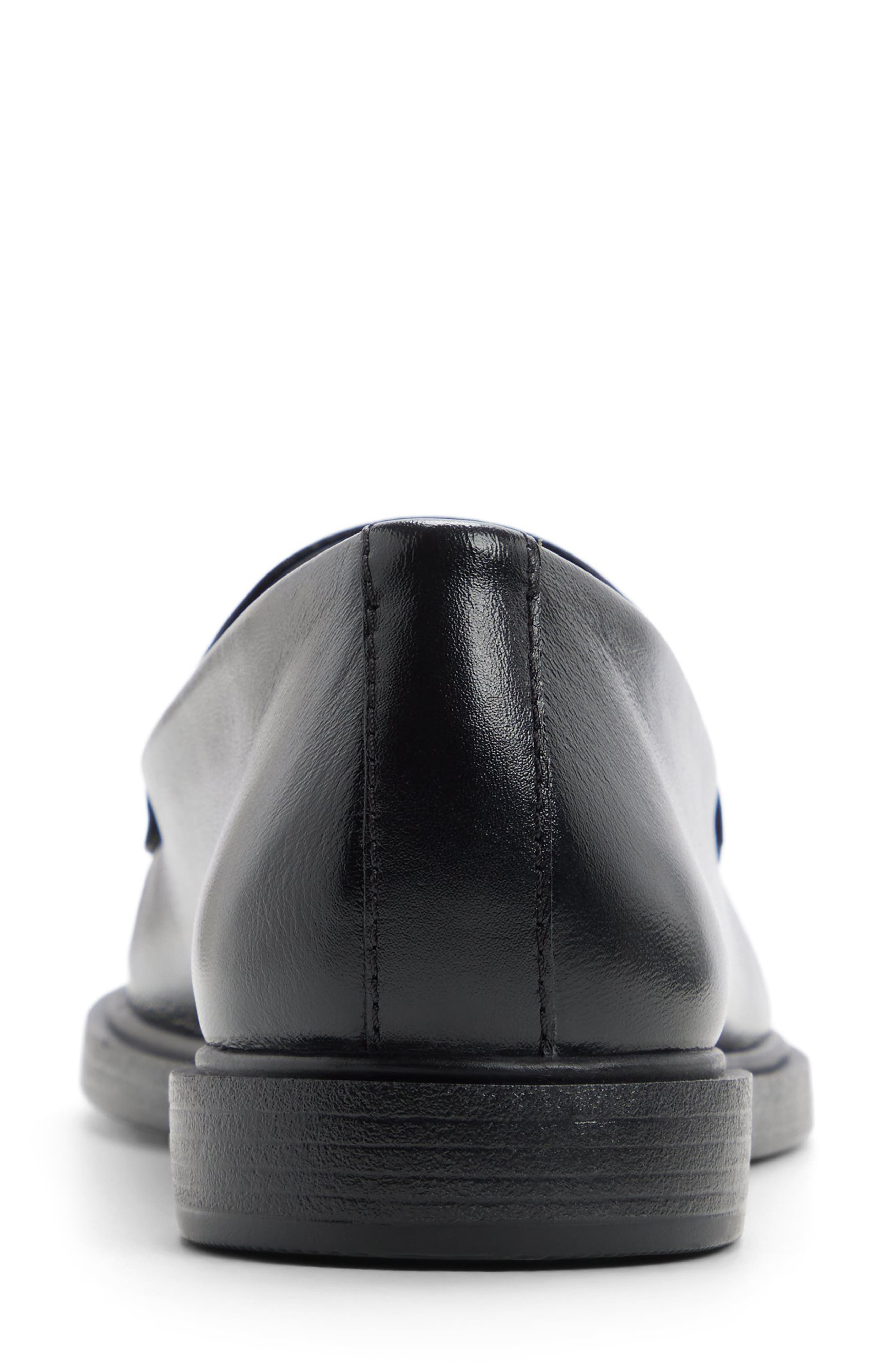 G.H.BASS Sloane Moc Toe Loafer, Alternate, color, Black