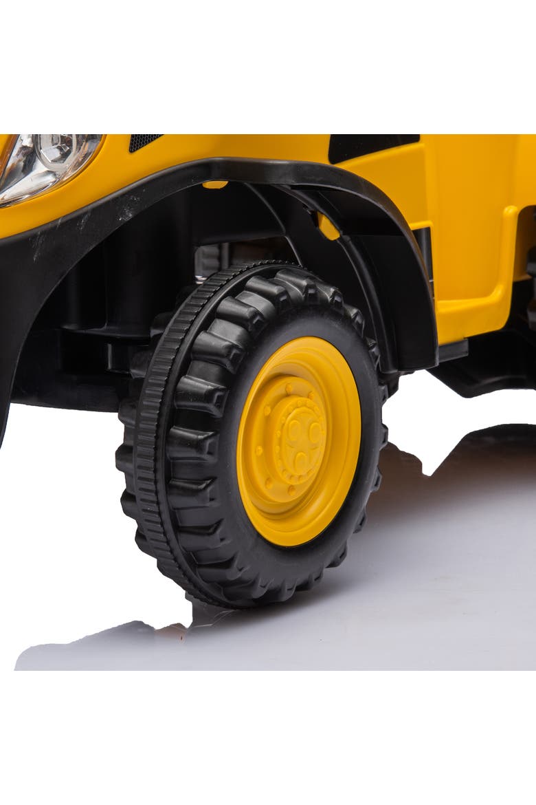 CAT Holland T7 Tractor Foot to Floor, Alternate, color, YELLOW