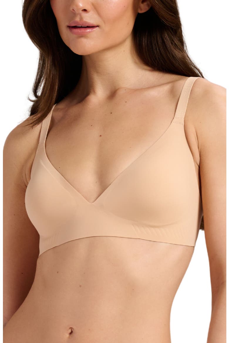 No-Show Triangle Seamless Bra, Main, color, Maple Sugar