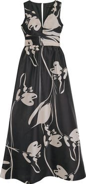 Donna Karan New York Sleeveless Ballgown