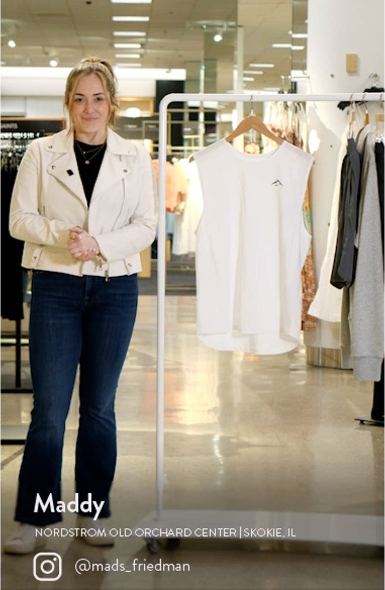 Dri-FIT Solar Chase Trail Running Sleeveless T-Shirt, sales video thumbnail