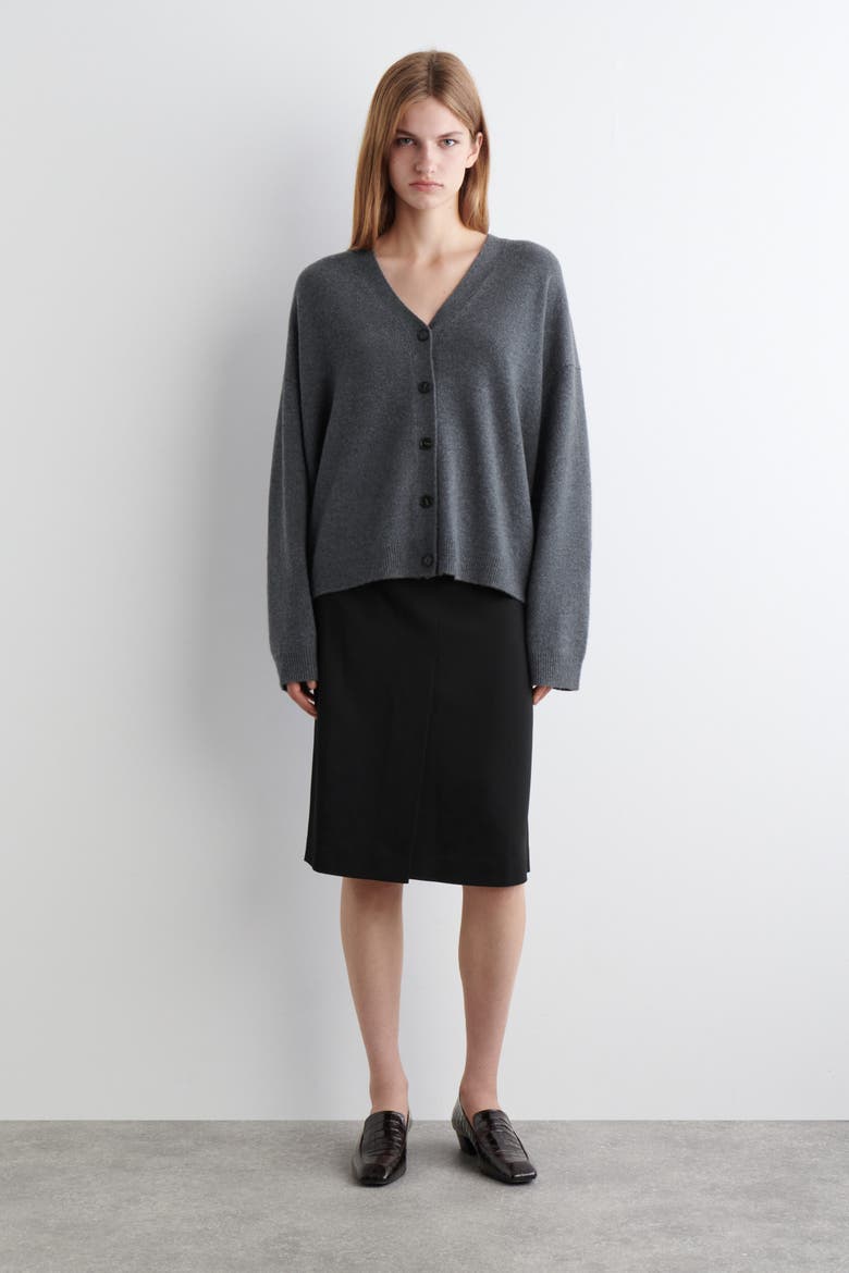 Cashmere Relaxed-Fit V-Neck Cardigan, Alternate, color, GRAY MÉLANGE