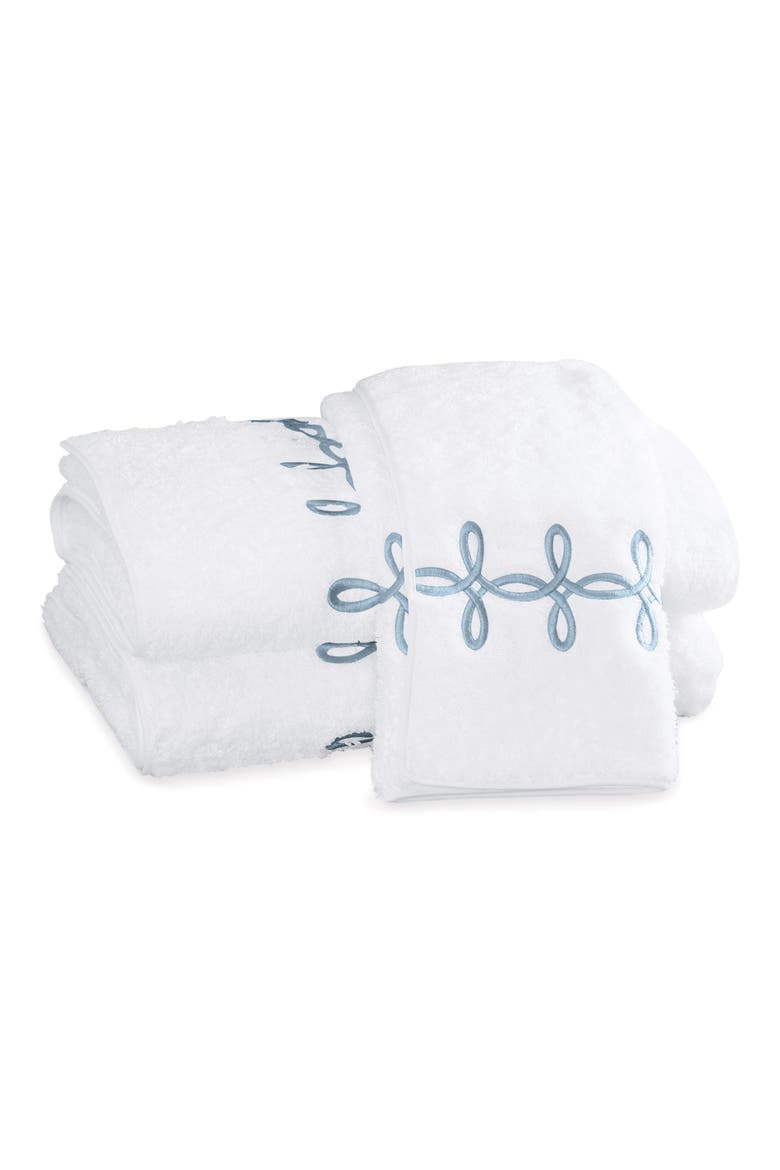 Gordian Knot Egyptian Cotton Bath Towel, Main, color, HAZY BLUE