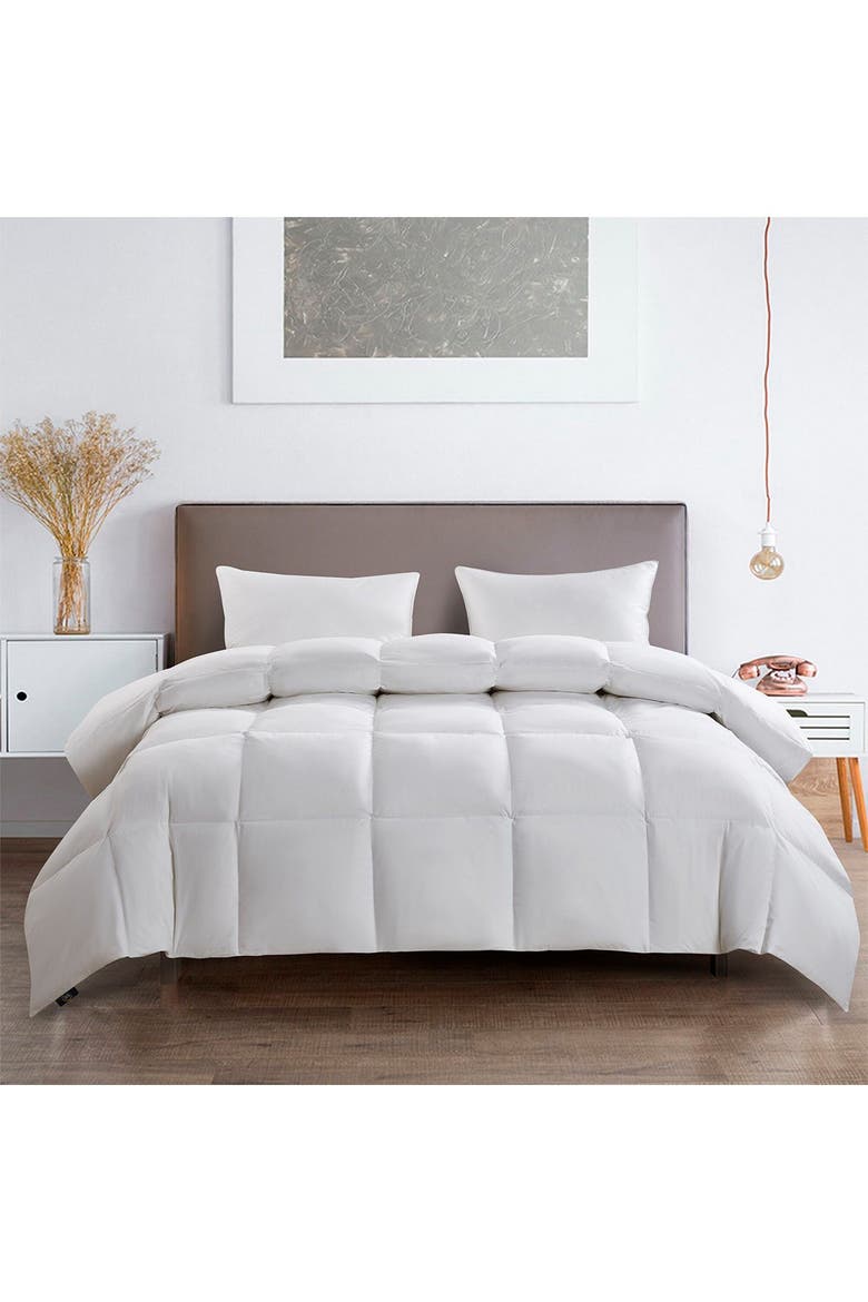 Serta 233TC Year Round Warmth Goose Feather & Goose Down Fiber Comforter, Main, color, WHITE