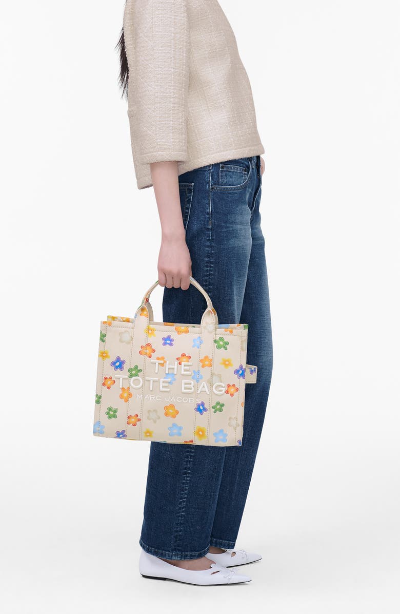 Marc Jacobs The Wild Daisy Canvas Medium Tote Bag, Alternate, color, White Multi