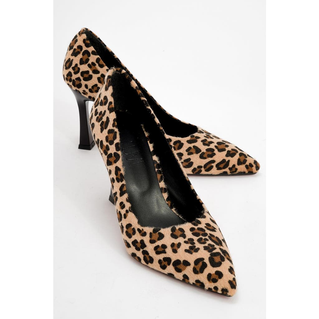 Prologue Shoes Forest Pointed Toe Pump