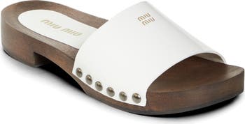 サンダル・ミュール Miu Miu White Leather Clogs Patent leather clogs in white - Miu Miu | Mytheresa