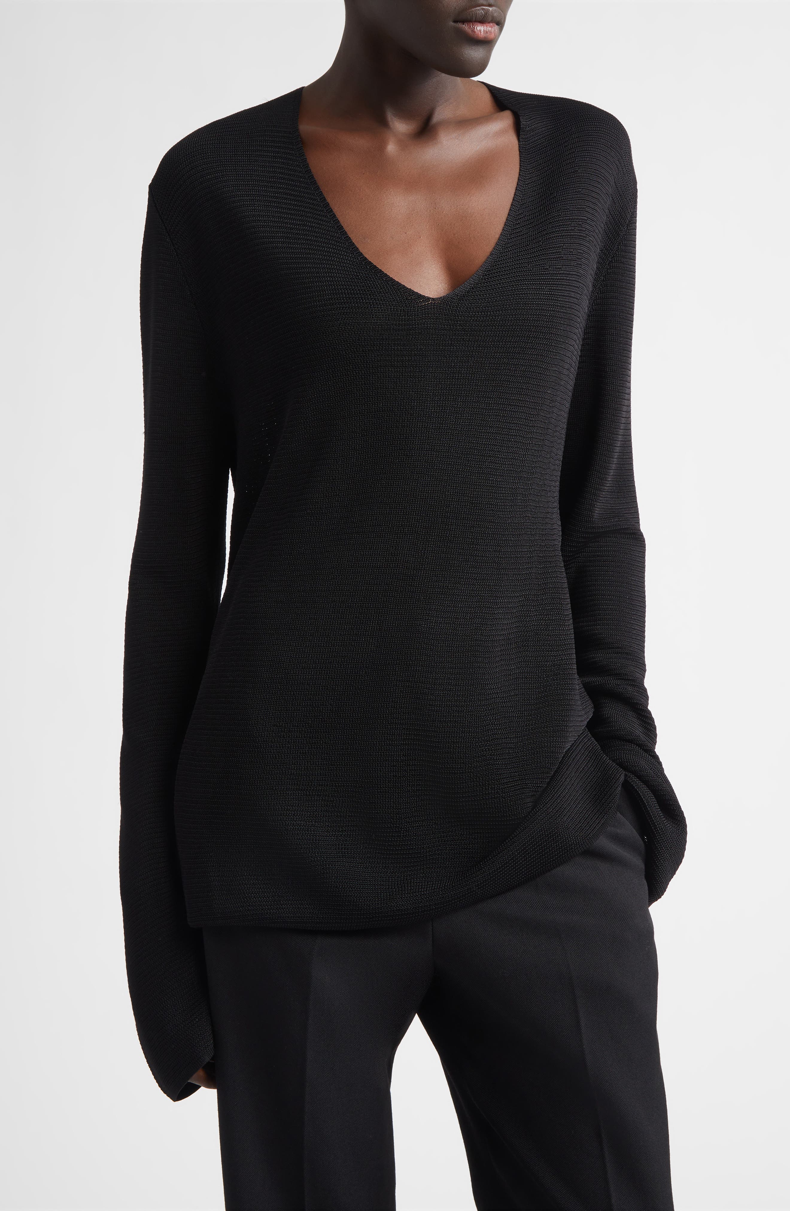 Saya V-Neck Sweater