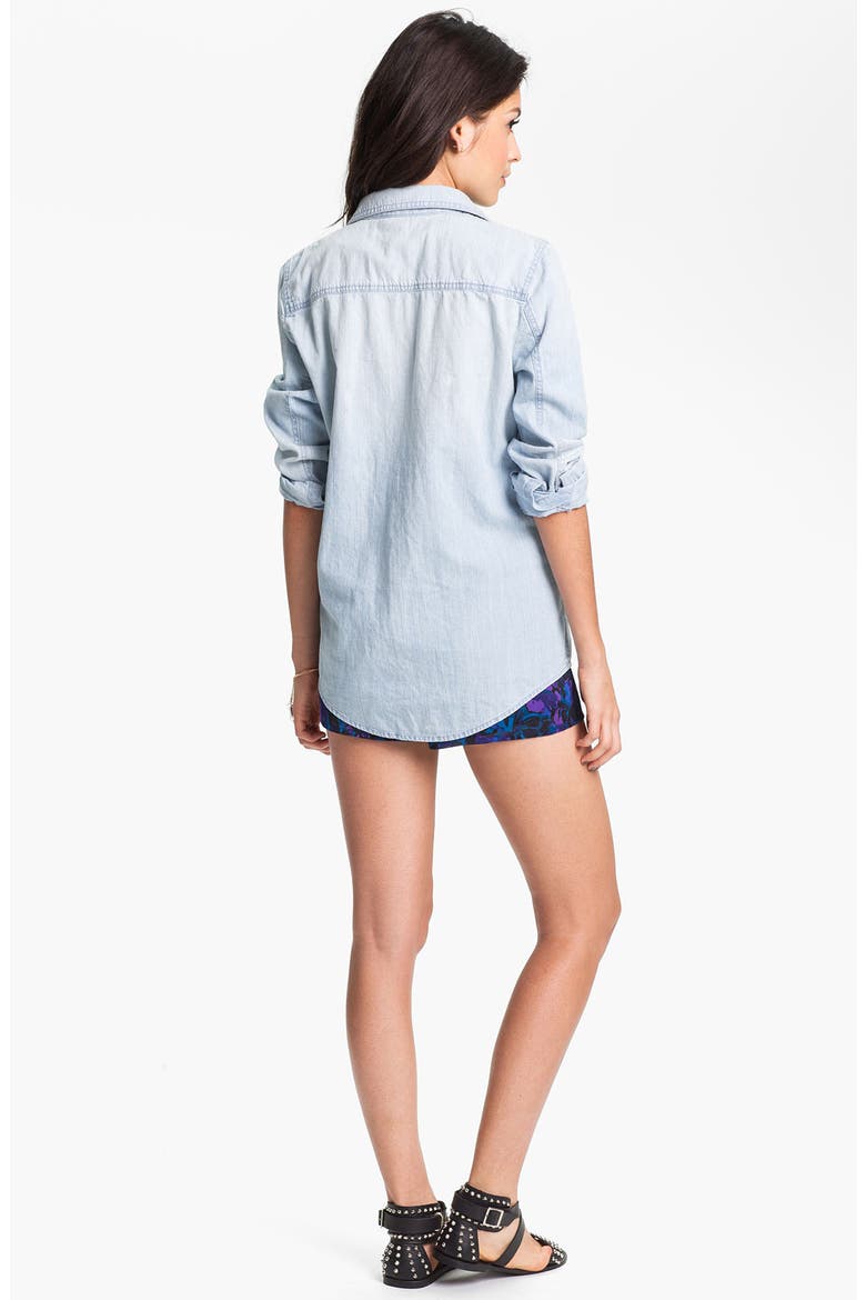 Chambray Boyfriend Shirt, Alternate, color, LIGHT WASH