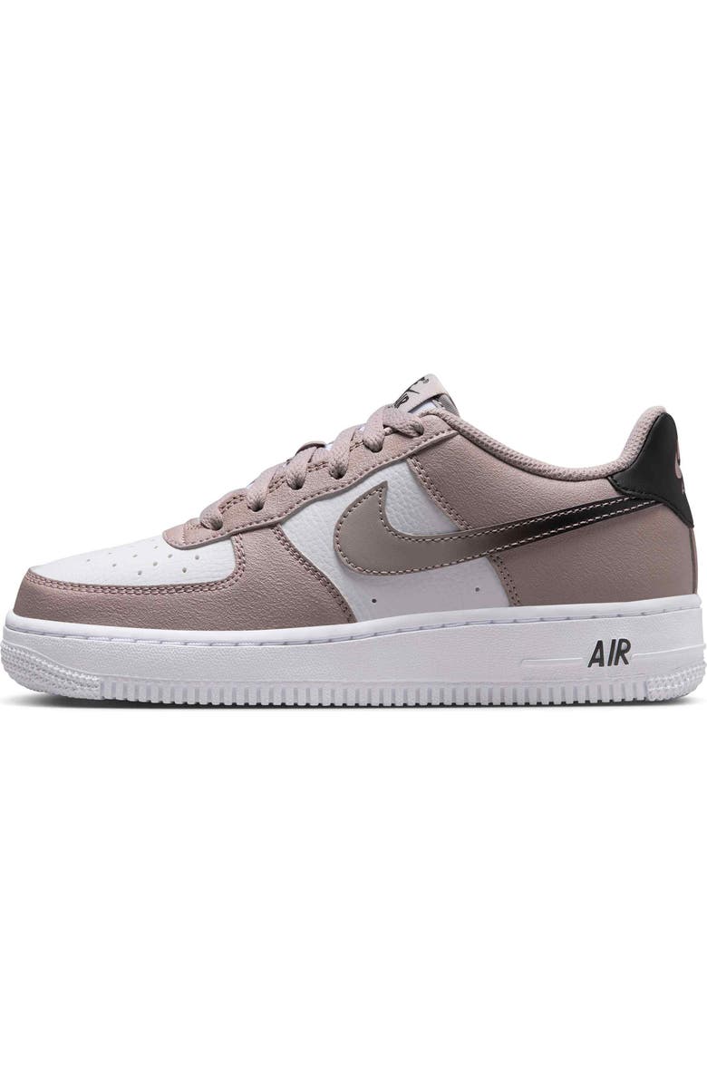 Nike Air Force 1 Basketball Sneaker, Alternate, color,