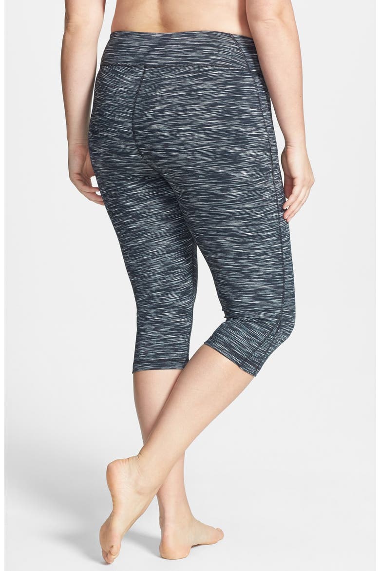'Live In' Eclipse Space Dye Capris, Alternate, color, BLACK