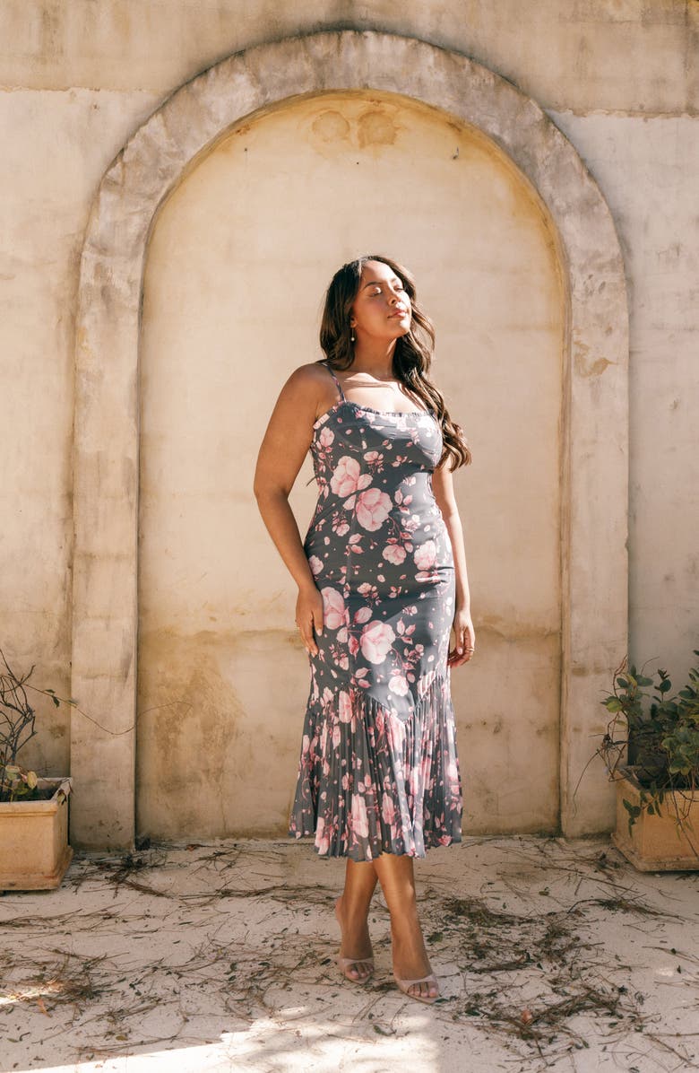 Petal & Pup Ashton Pleated Hem Midi Dress, Alternate, color, Steel Gray Floral