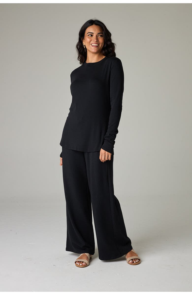 eavolu Garda Eco-Luxe Rib Crew-Neck Long Sleeve Top - Ultra Luxe Flow, Main, color, Coal Black